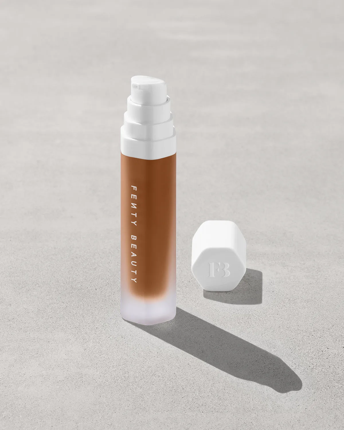 Soft'lit Naturally Luminous Longwear Foundation — 470