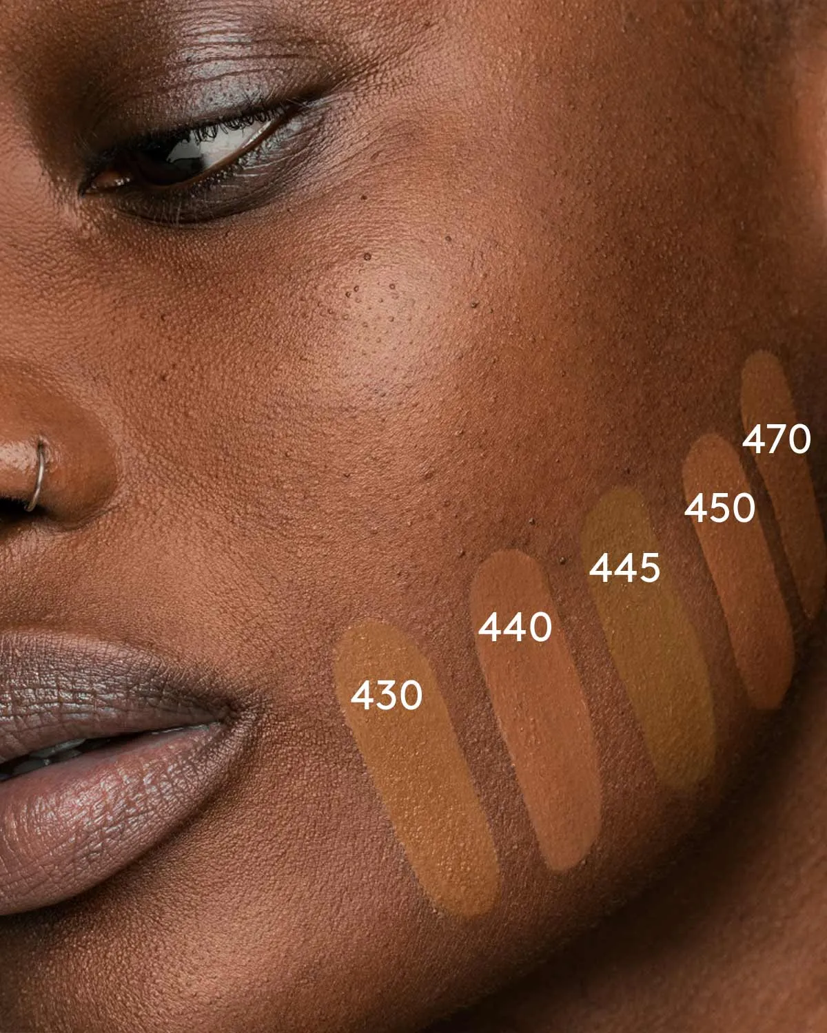 Soft'lit Naturally Luminous Longwear Foundation — 470