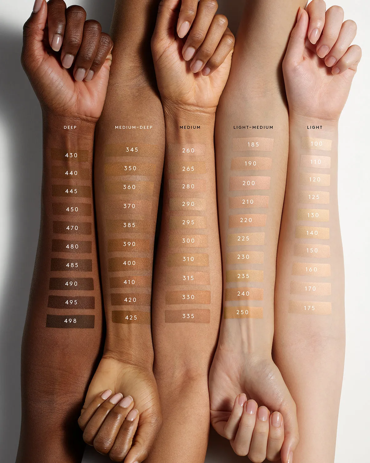 Soft'lit Naturally Luminous Longwear Foundation — 470