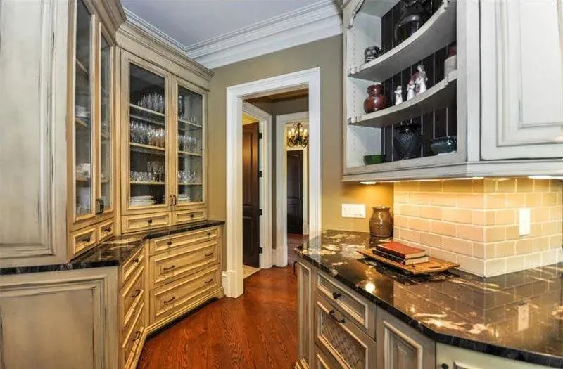 Spacious 3-Bedroom Home Plan with Basement and Side-Load Garage