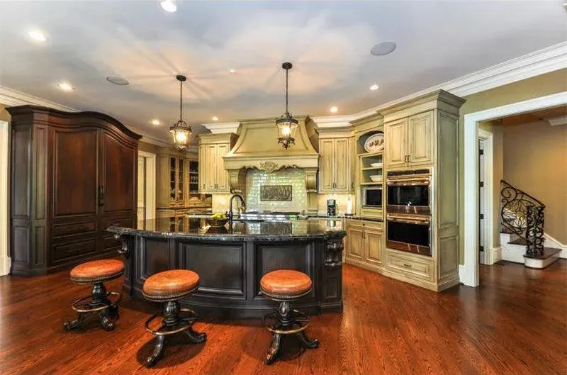 Spacious 3-Bedroom Home Plan with Basement and Side-Load Garage