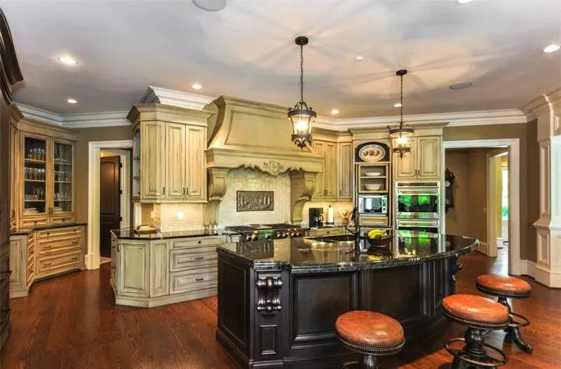 Spacious 3-Bedroom Home Plan with Basement and Side-Load Garage