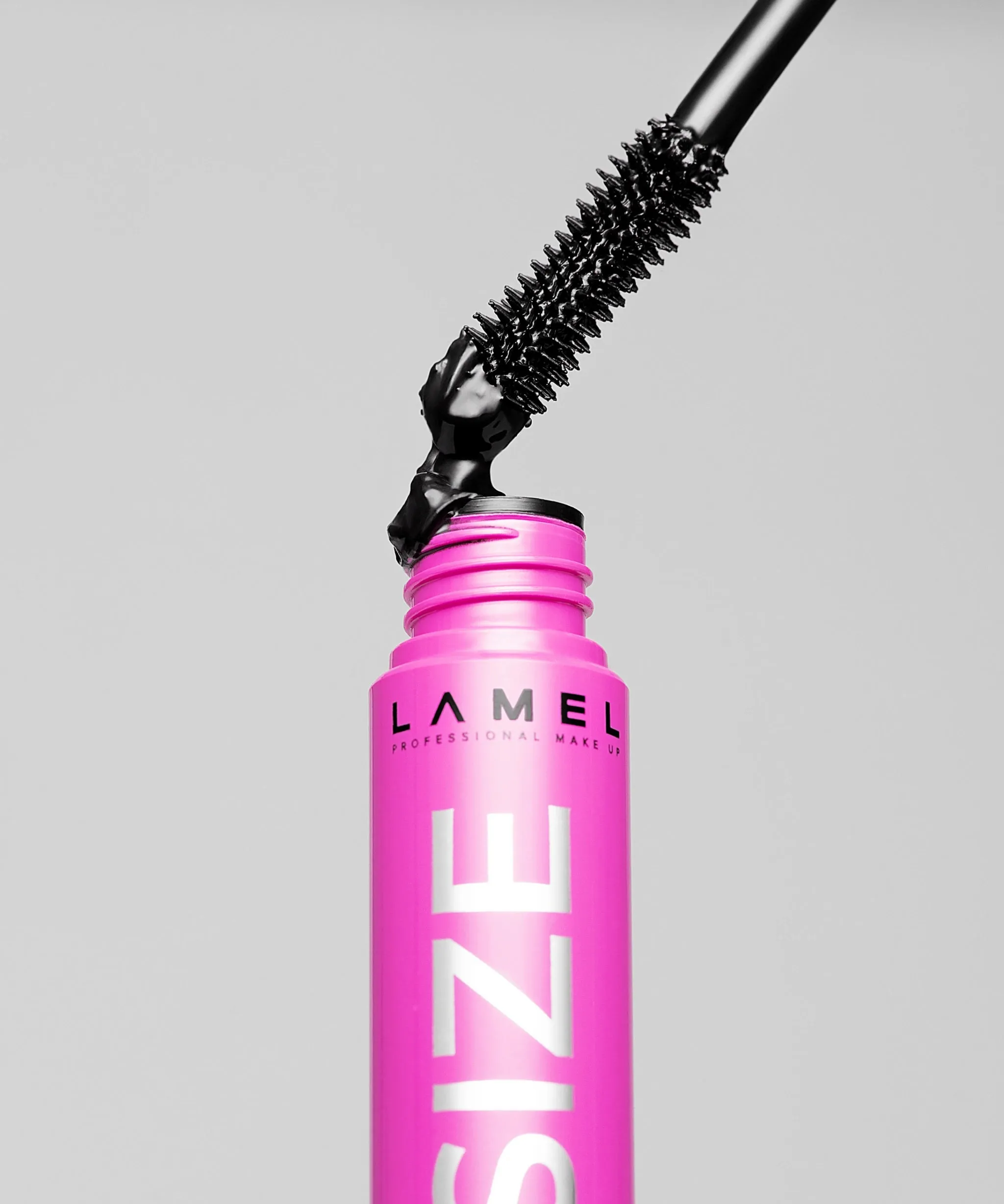 Volume Oversize Mascara